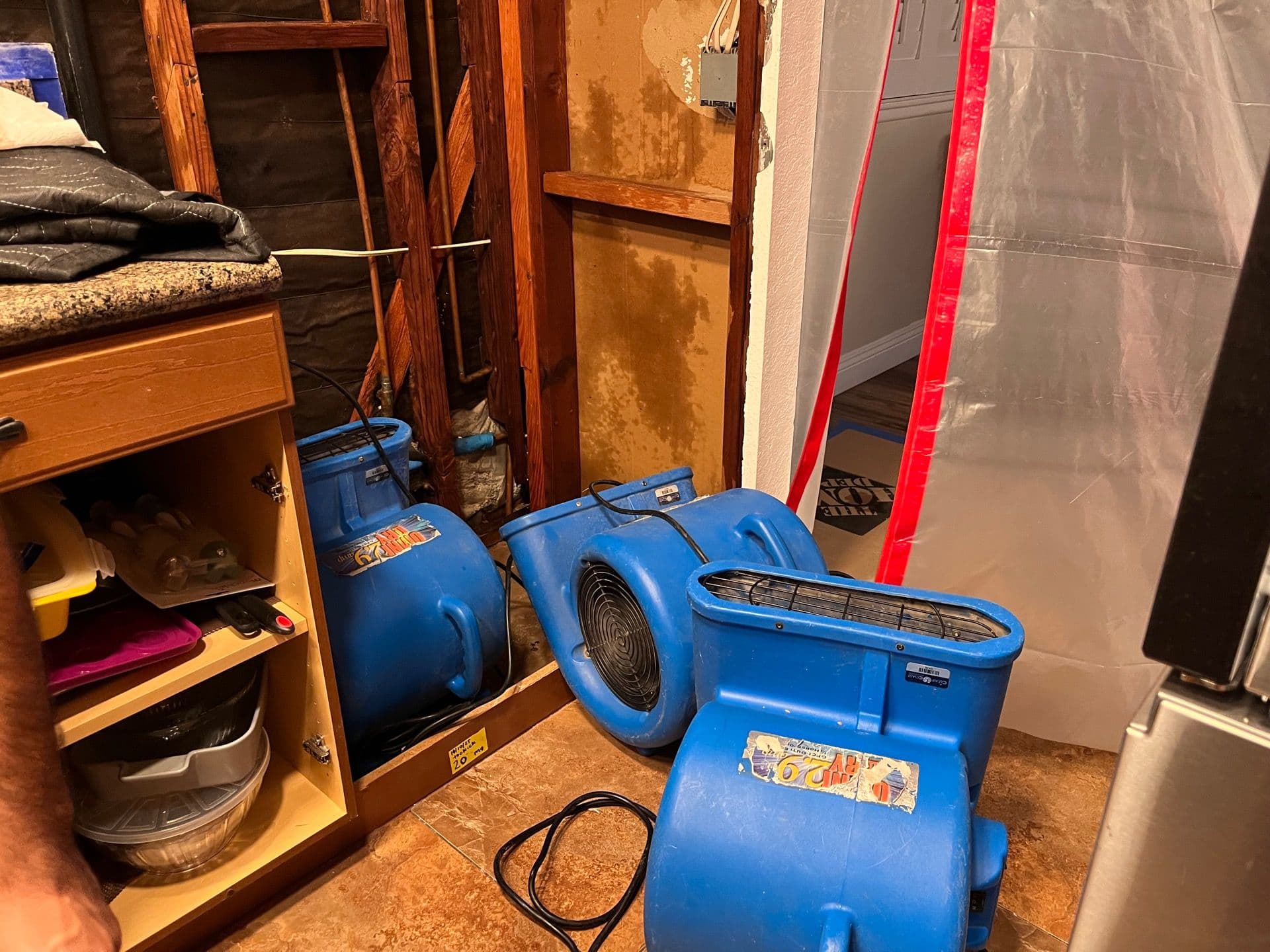 Project Efficient Water Damage Restoration in Chino image